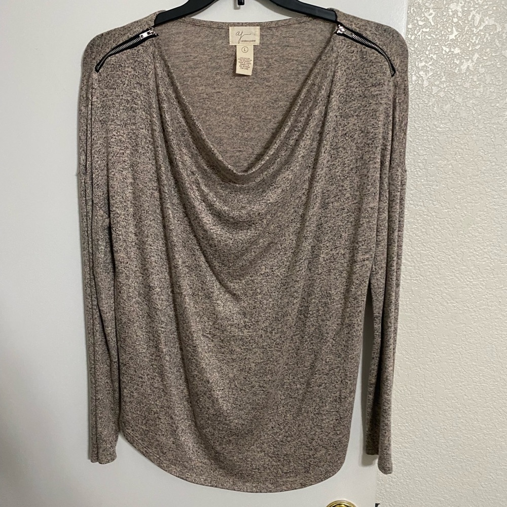 Andrea Jovine L long sleeve with zippers